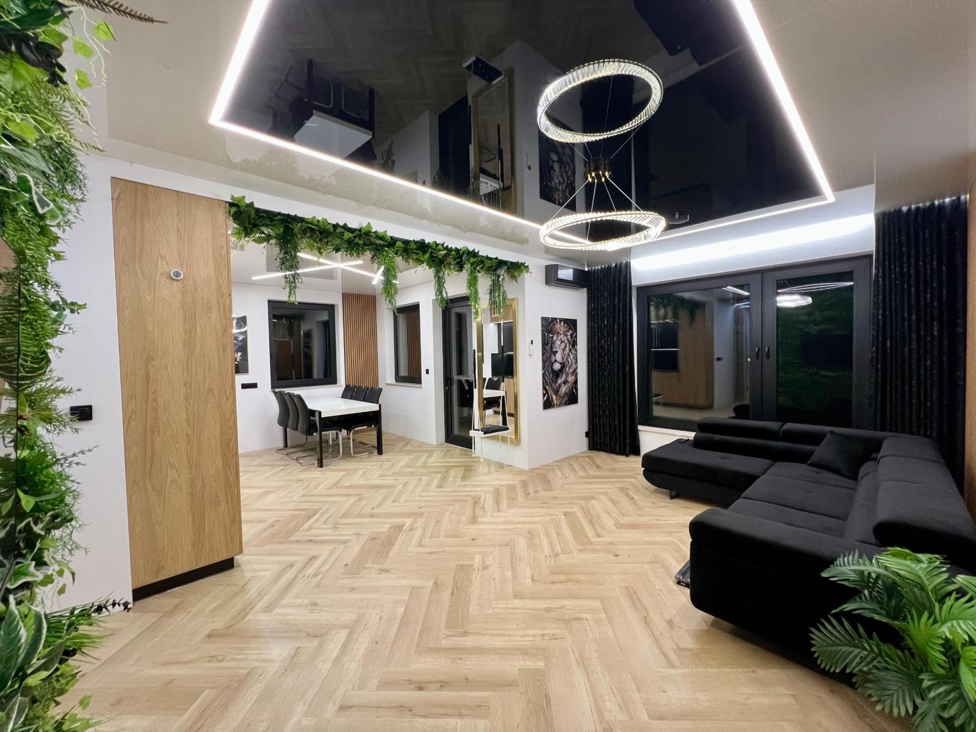 Vip Gold Warszawa Parking Free *